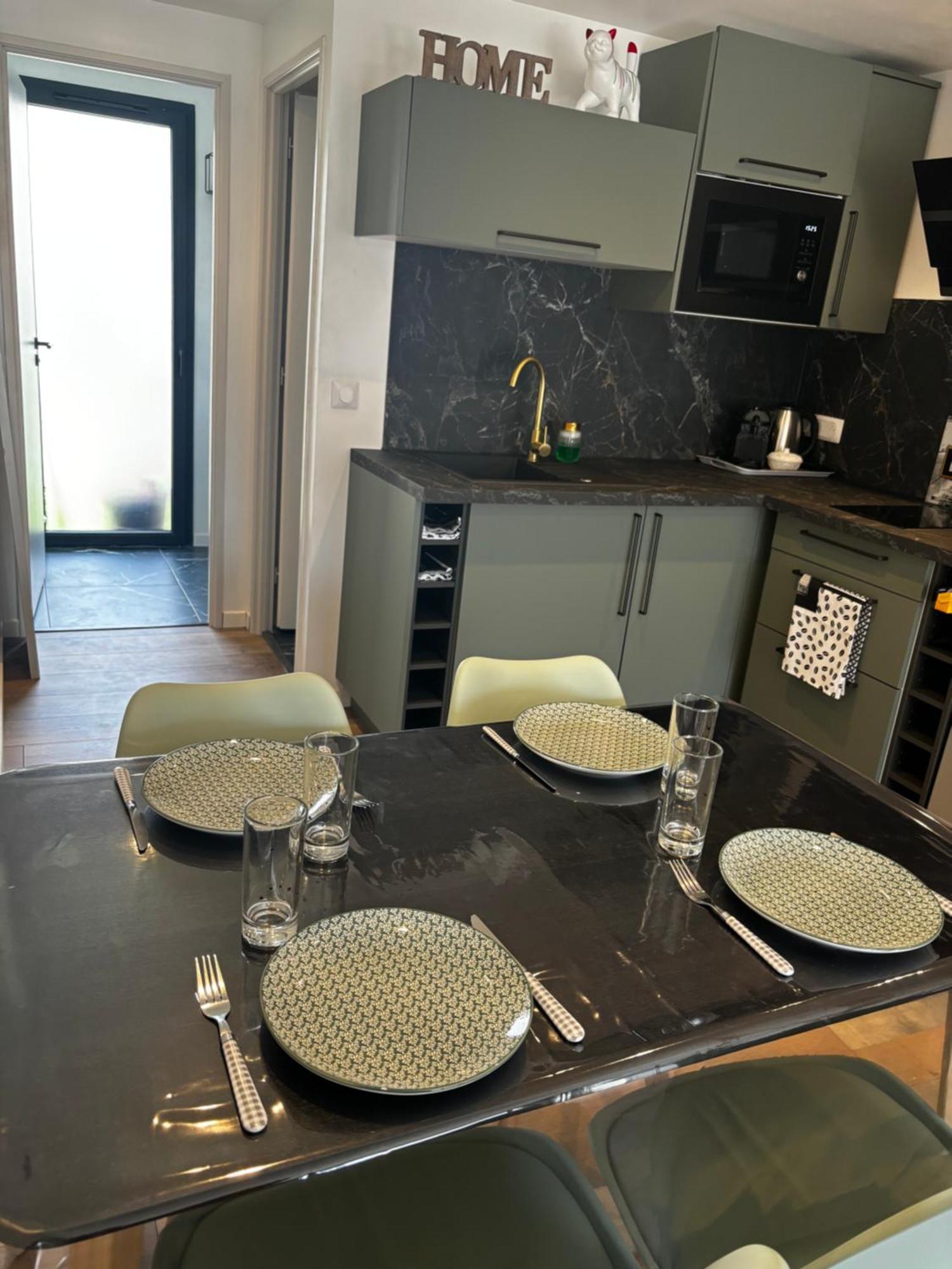 Logement Du Sud Avec Jacuzzi Sommières Εξωτερικό φωτογραφία