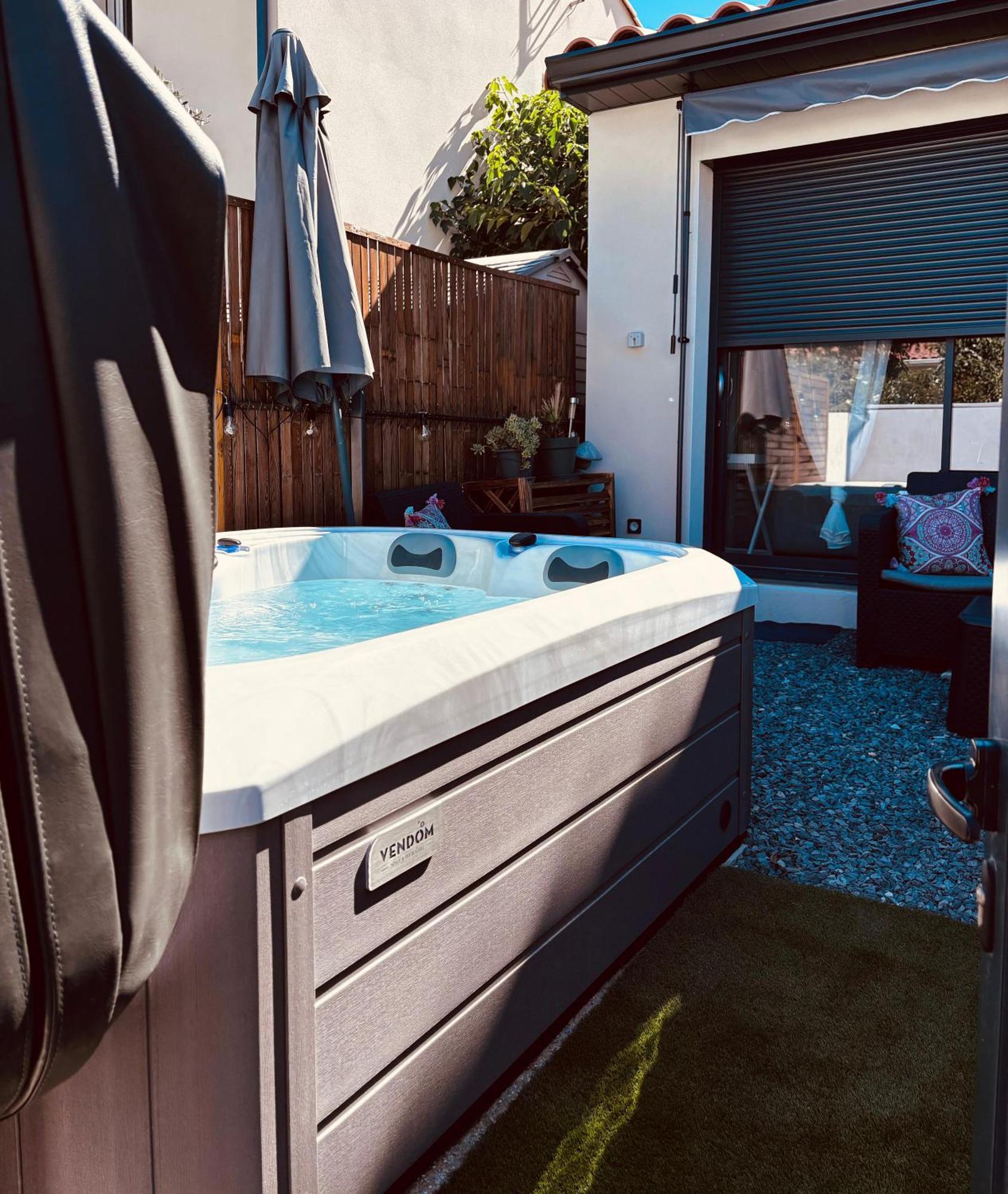 Logement Du Sud Avec Jacuzzi Sommières Εξωτερικό φωτογραφία